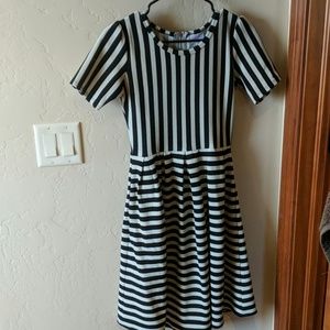 Lularoe amelia